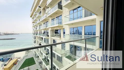 Stunning High Floor 2BR Sea View Beach/Pool Access
