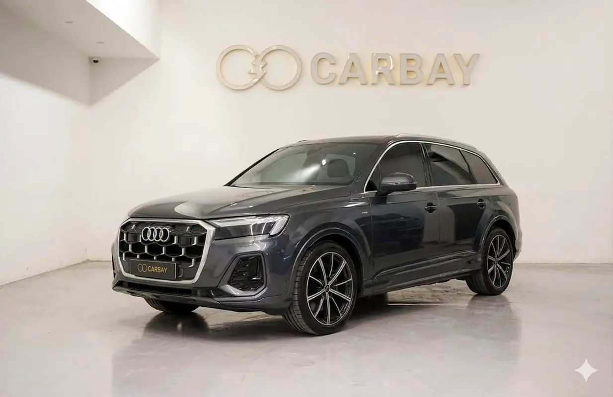 Audi Q7 2025 — photo 1 of 19