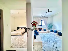 Fully furnished unit/with All appliances/High floor good view/Ready to move /On the Road building