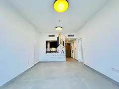 CLOSE KITCHEN//HUGE SIZE//-SPACIOUS APARTMENT//-L AISH LAYOUT//READY TO MOVE//-