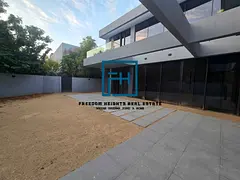 Distress Deal | Corner 5BR Standalone Villa | Spacious Outdoor Areas | Sendian, Masaar