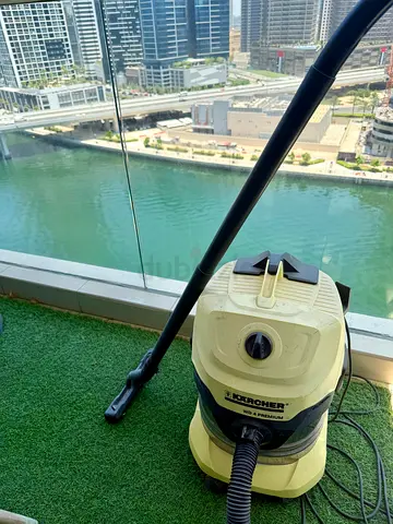 Karcher WD4 (Wet  Dry) Vacuum cleaner.