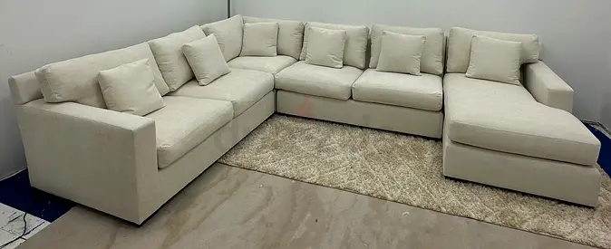 Selling cratebarrel Ushape sofa