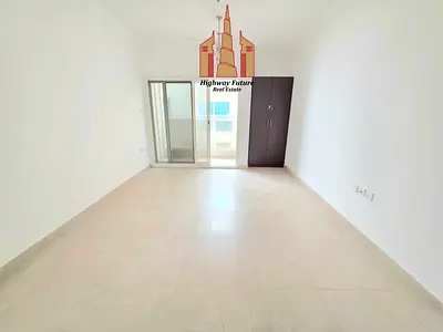Luxury 1bhk apartments with balcony 2bathroom parking family building Rent 40k in Muwaileh