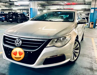 2011 VW CC-GCC-low kilometers- Excellent condition-driving excellent-100% everything !