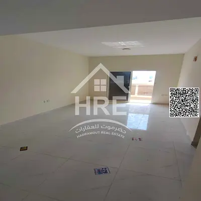 • A warm home suitable for small families and individuals looking for stability.