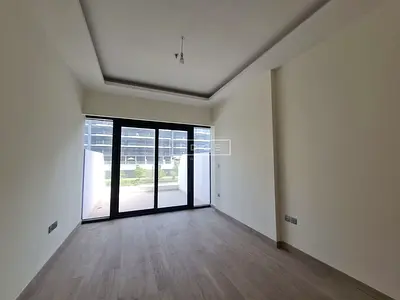 READY TO MOVE | COMMUNITY LIVING | SPACIOUS