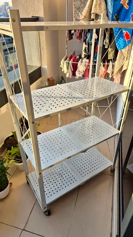 White metal shelving unit on wheels - 4 tiers, foldable