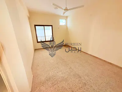 READY TO MOVE 2BHK WITH 2BHT ROOM WINDO AC CENTRAL GAS