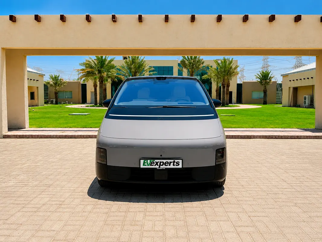 Li Auto Mega 2025 — photo 1 of 9
