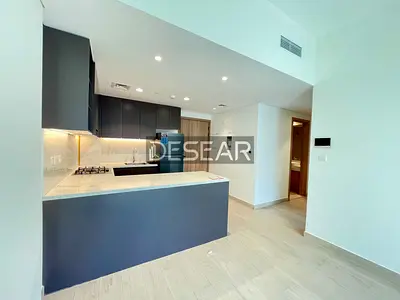New Building-Elegant Mid Floor Apt with Appliances