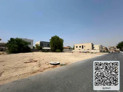قطعة أرض مميزة لبناء فيلا في الروضة ٣، على طريق إسفلتي | ابنِ فيلا أحلامك أو استثمر بحكمة |