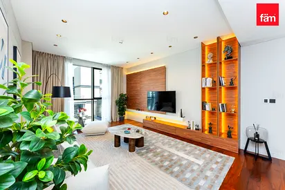 Fully Furnished / High Floor / Upgraded