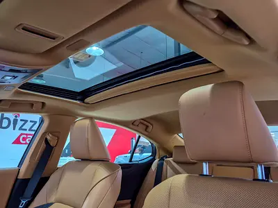 صورة 11 لـ 2023 Lexus ES-SERIES
