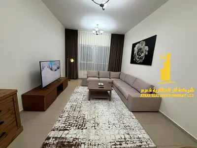 شقة غرفتين وصالة ( اول ساكن ) مفروشة فرش جديد  للايجار الشهرى بعجمان - الكورنيش