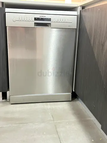 Siemens built-in stainless steel dishwasher - good working condition: standard 60cm x80cm