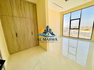 Brand new huge size villa for rent best location just 150k with 6 payments