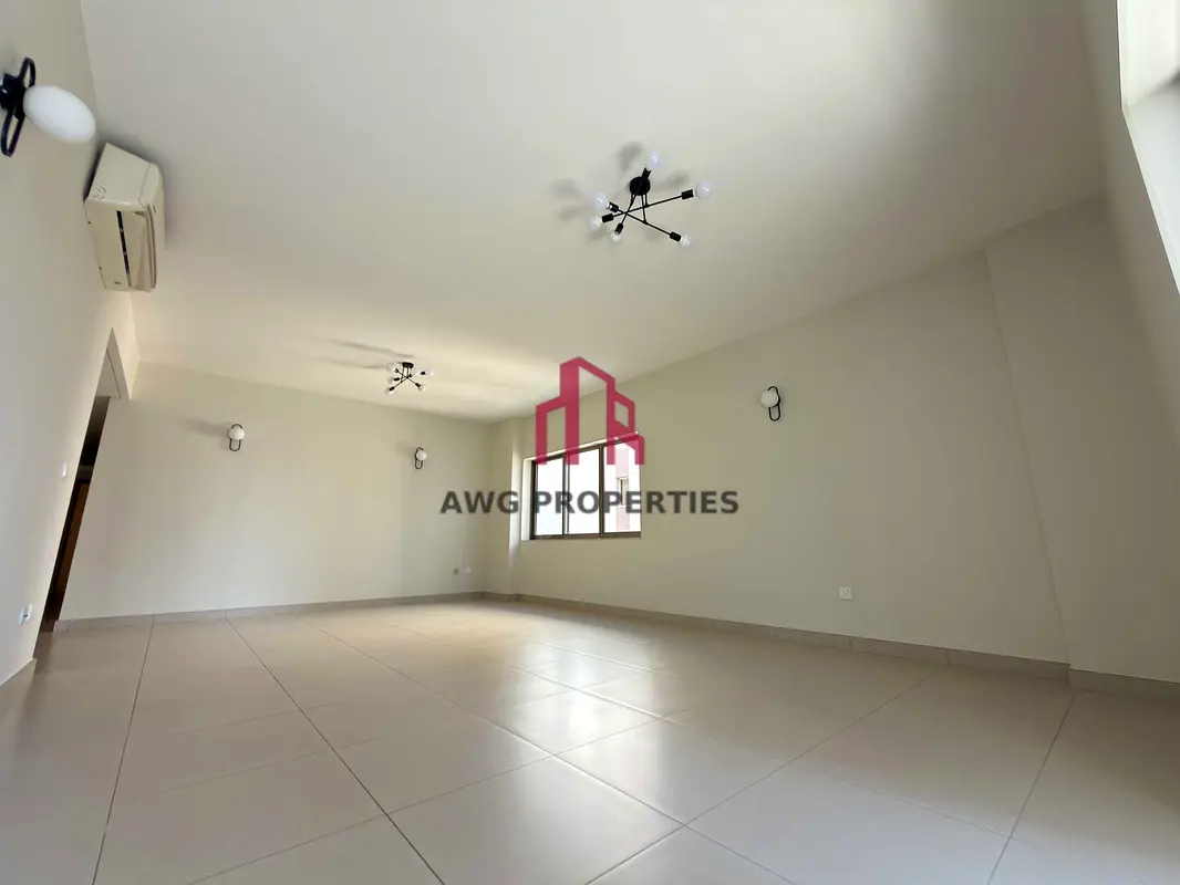 STRICTLY FOR SINGLE FAMILY ONLY! WITH PARKING| NEAR METRO