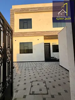 New villa with 4 master bedrooms and large spaces