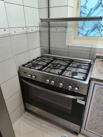 Stainless Steel 5-Burner Gas Cooker with Oven - Good Condition
