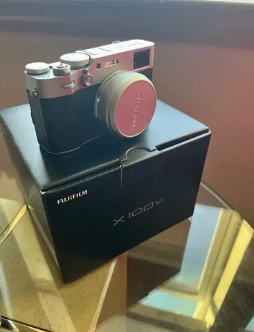 Fujifilm x100vi Silver Agent Mew  (Shutter Count 0)