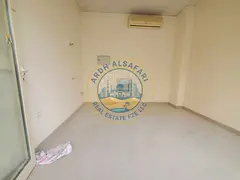 Chaper price shop available for rent