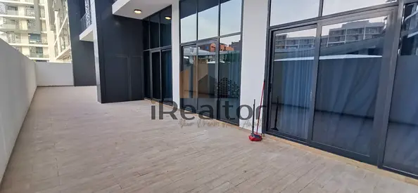 Modern Style 2 Bed | Good Condition | Book Now!