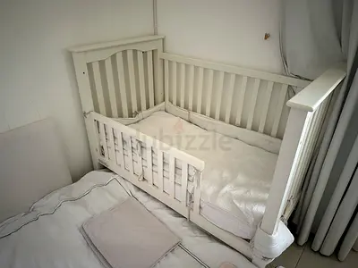 Pottery Barn Kids Kendall Convertible Crib Sets