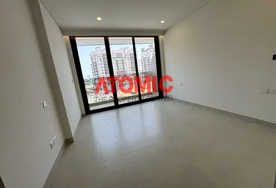 New Studio,Kitchen Appliances,Prime Location!