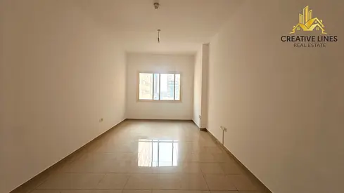 Luxury spacious Studio apartment available// All amenities// ready to move// Closed to pond park and bus stop// prime location
