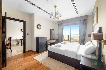 Monthly stay | Weekly payments