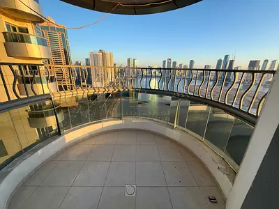 🌟 شقة VIP فاخرة للبيع في برج الأنوار – شارع الخان 🌊