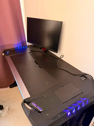 Gaming table