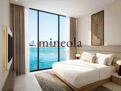 Waterfront 1 Bedroom | Panoramic Skyline Views | Furnished