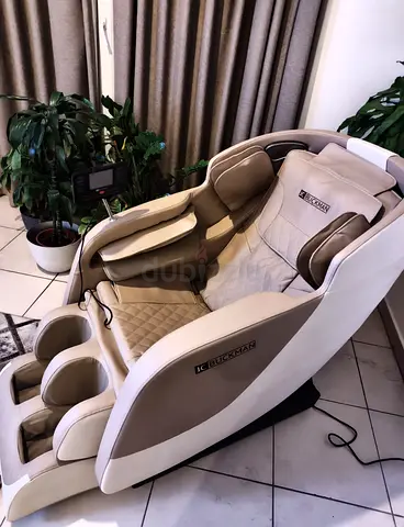Full body massage chair JCBuckman