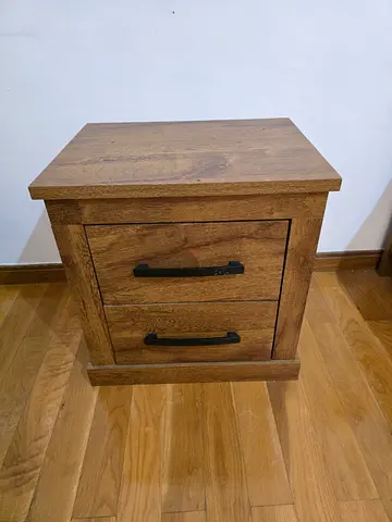 Solid Wood Nightstand / Bedside Table with 2 Drawers