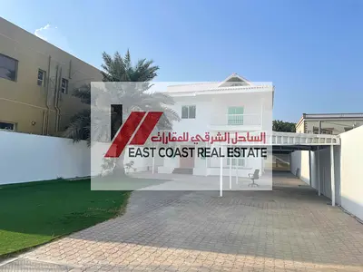 للايجار فيلا في منطقة الفصيل 4 غرف