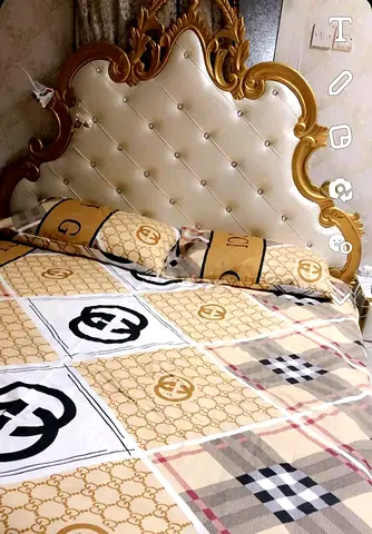 غرفة نوم فاخرة للبيع – تصميم ملكي وأنيق