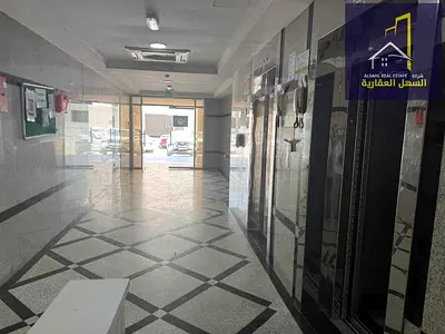 للبيع بنايه في منطقه مويلح مباشر علي شارع عام