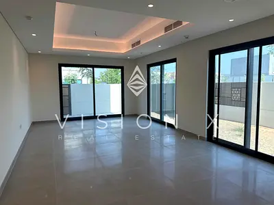 Elegant | Walkable Community | Sleek Interior