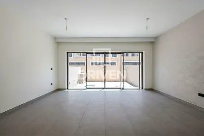 Ideal Location | Near Amenities | Multiple Options