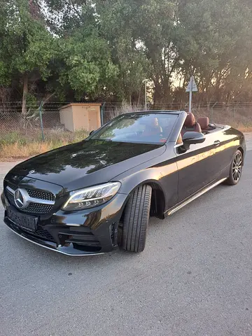 Mercedes-Benz C-Class C200 Coupe 2019 GCC Specs no accident no repaint very clean car