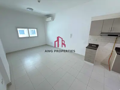 1 month free promo with parking next to metro