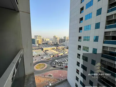 غرفة وصالة مفروشة للإيجار في أبراج اللؤلؤة | فرش مرتب ونظيف جداً | بلكونة وتكييف مركزي | جاهزة للسكن الفوري | موقع مميز قريب من جميع الخدمات | 3700 شه