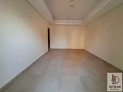 SPACIOUS 2BHK FREE PARKING AVAILABLE NEAR MAGAMALL