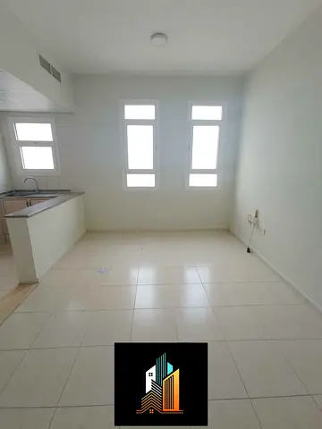 big studio American style kitchen neat and clean family building central AC near kacha parking
