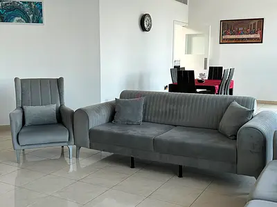 Sofa set for sale.