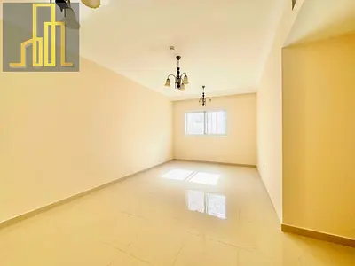 3BHK , 1 Master Great Sunlight With 3 Bath & Parking