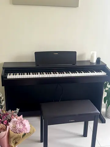 Piano Yamaha YDP-145
