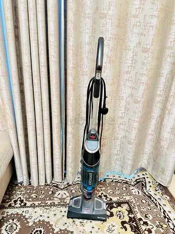 Bissell upright vacuum cleaner - Excellent working condition